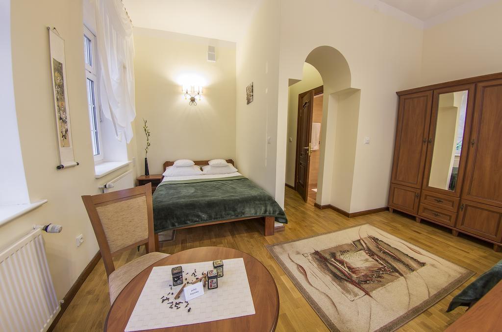 Szwajcarka Willa Z Sauna I Jacuzzi Kudowa-Zdrój Δωμάτιο φωτογραφία